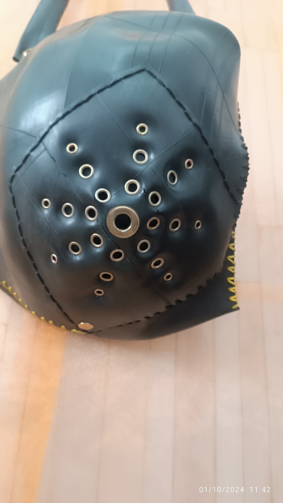 SAOLA Borsa Artigianale Tracolla Vegan Ecofriendly Sole Camera d'aria