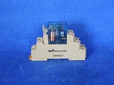 Omron G7P-2 relay with base 24 VDC