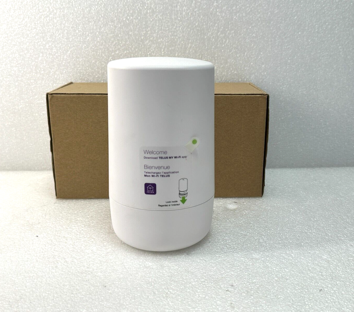 Wisconsin Info 411 White Pages Telus Information 411 NEUF BOÎTE OUVERTE  TELUS Wi-Fi B20T AP, image size:1200x1057