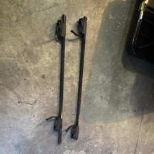 Thule Bars 48-inch Square For Car Roof Attachable Thule Bars 48-inch Square For Car Roof Attachable