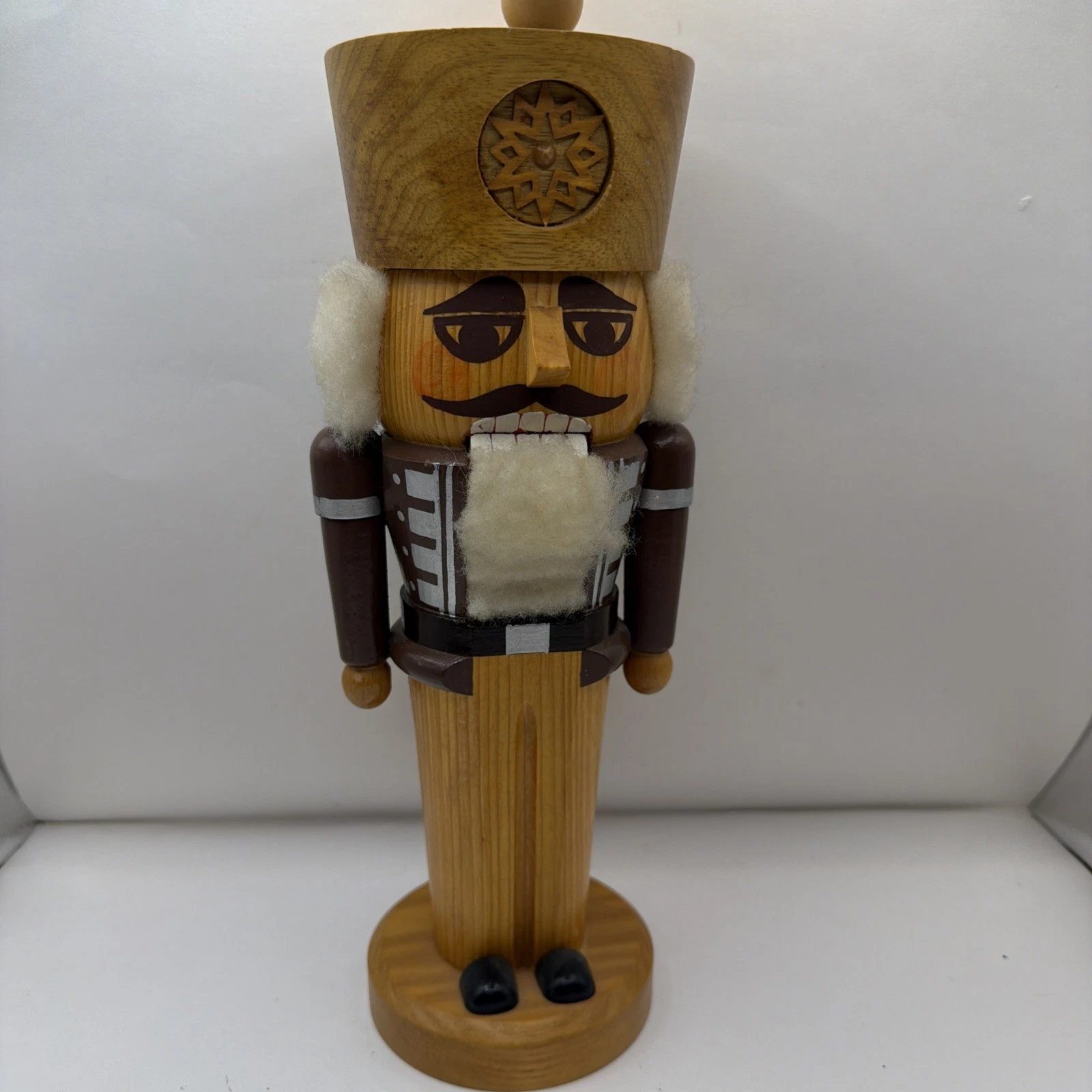 Vtg. Wooden Nutcracker Hergestell In Der Dor Germany 10.25"