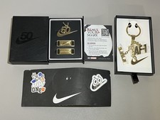 Nike Retail 50 Years 50th Anniversary Gift Set + Keychain + Swoosh High Pins