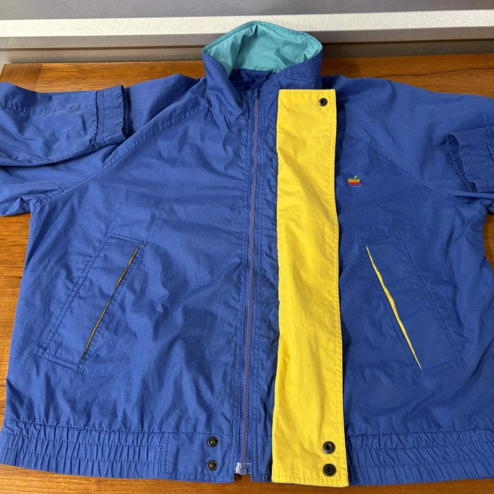 VTG Apple computer Team Excellence color block 1980s windbreaker size L - product detail image 2