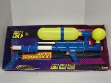 NOS NEW IN BOX Larami Super Soaker 100 - Blue and Green Water Toy Vintage 90s