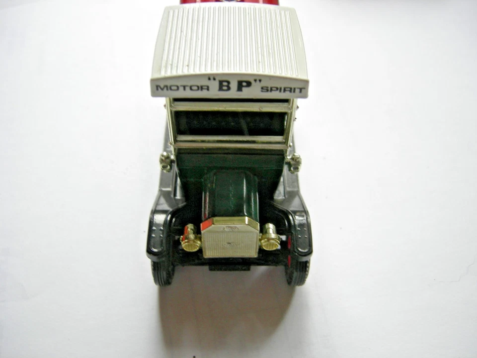 MATCHBOX MOY Y-3 1912 FORD MODEL T BP TANKER -GREEN + RED 1:43 unbespielt - Bild 3 von 4