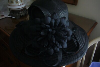 NWOT Betmar Sun Hat Church Derby Black Flower Feathers Wide  display picture 1