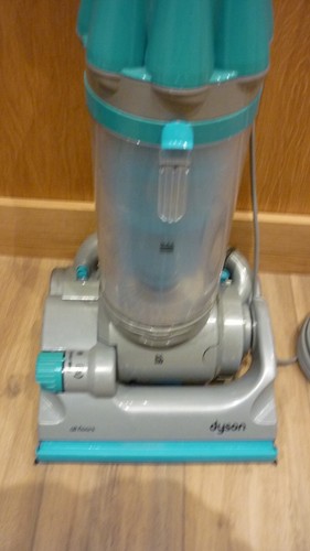 Dyson DC07 All floors vacuum cleaner , reconditioned 12M wty (187) - Picture 5 of 5
