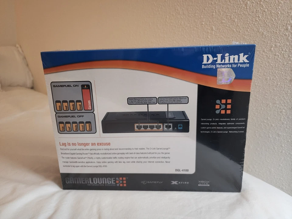 D-Link DGL-4100 Gamer Lounge Broadband Gigabit Gaming Router w/ 4-Port Switch - Image 2 of 4