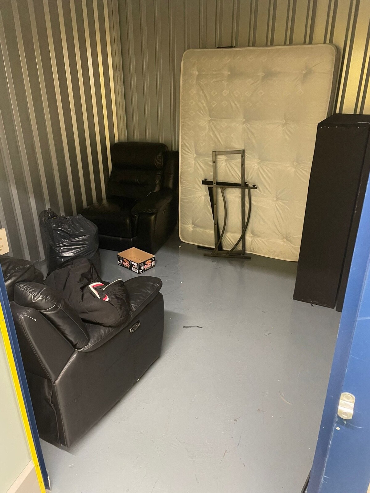 Abandoned Storage unit Leeds York Road LS98SY Lot 3215 eBay