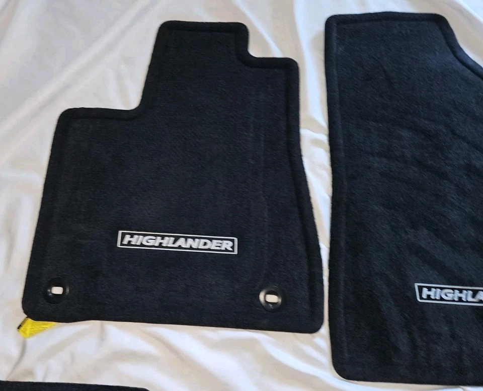 Juego de alfombrillas alfombrillas Toyota Highlander 2014-2019 Foto 3 de 4