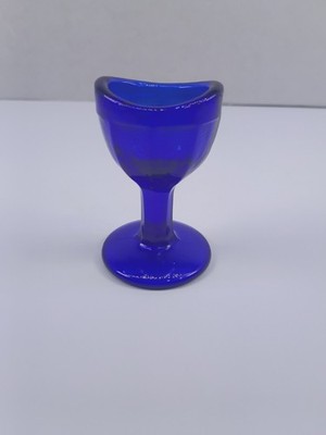 Antique Cobalt Blue Glass Eye Cup Eye Wash Optical Paneled Design