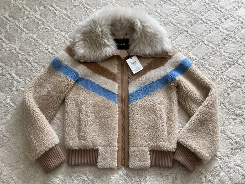Giacca Coach donna in shearling taglia XS. Vendita al dettaglio $1.900.