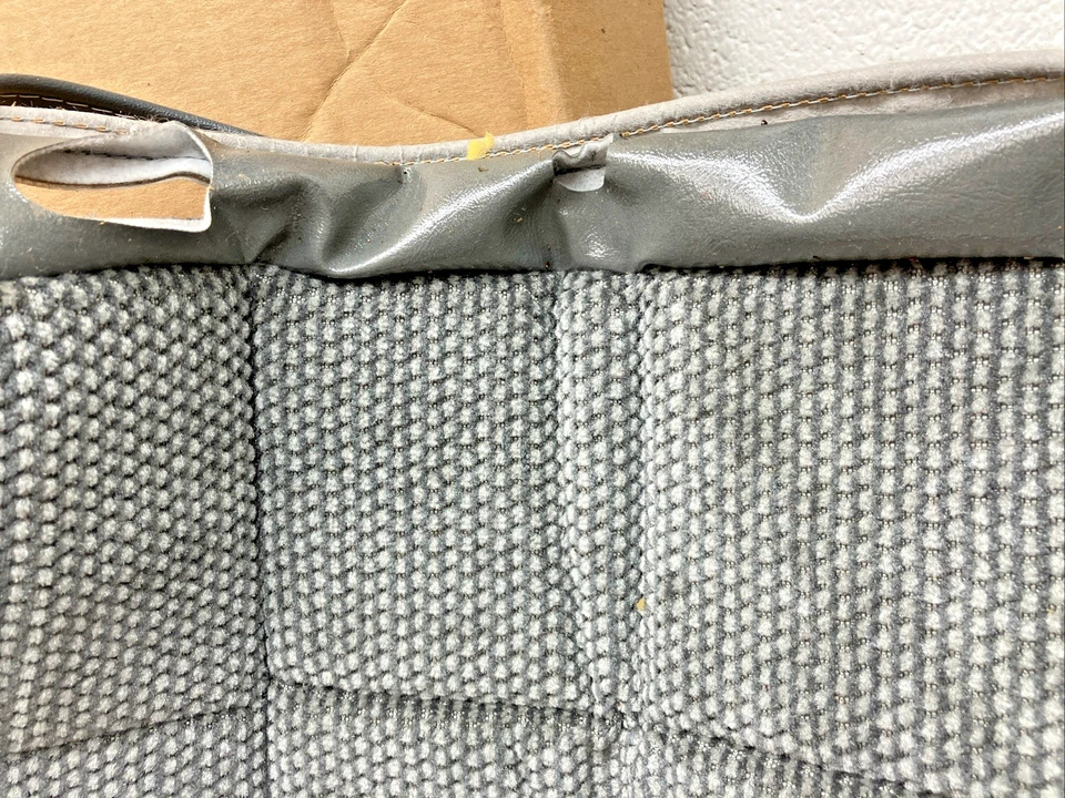 Cojín asiento inferior banco delantero OEM 15617283 1990-05 Chevrolet Astro (GM1) Foto 3 de 4