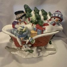 Fitz and Floyd Essentials THE FLURRIES Snowmen Sleigh Lidded Cookie Jar