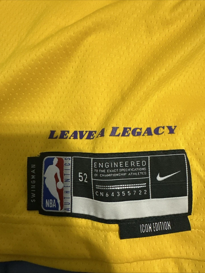 Camiseta Nike Lebron James Los Angeles Lakers Swingman Amarilla - Talla XL Foto 3 de 4