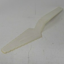 Tupperware Vintage Cake Pie Slicer Server 1228 White Serrated Cut N Serve
