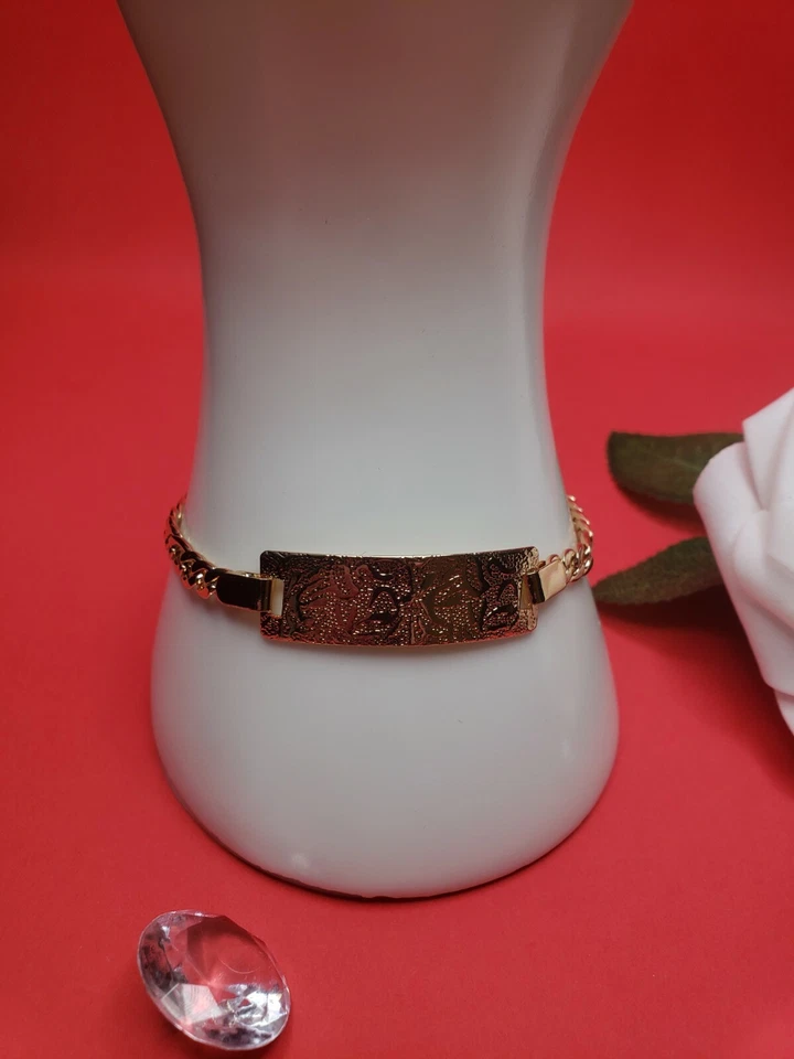 Pulsera de 8 pulgadas rellena de oro de 18k para mujer Foto 2 de 4