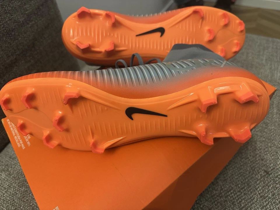 SCARPE DA CALCIO NIKE MERCURIAL VICTORY VI CR7 DF FG NR 46 New Cristiano Ronaldo - Immagine 3 di 4