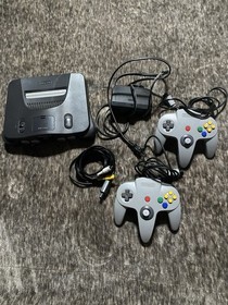 Nintendo 64 N64 Bundle with Cables