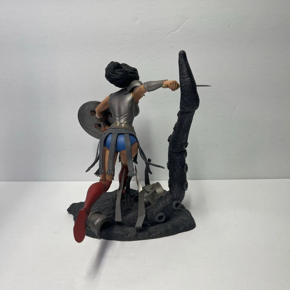 Estatua de PVC Diamond Gallery DC Comics Dark Nights: Metal Wonder Woman Foto 2 de 4
