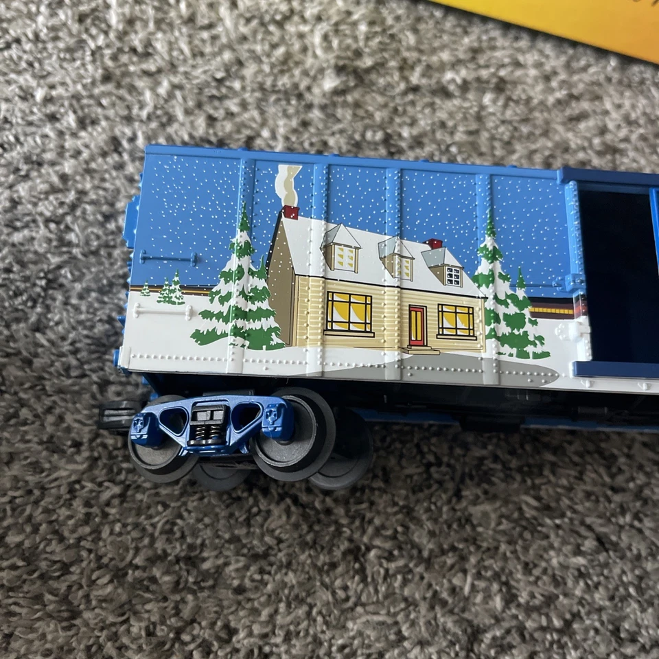 ✅MTH RAILKING HAPPY HOLIDAYS BOX CAR TRAIN 30-74356! CHRISTMAS New In Box - Image 4 of 4