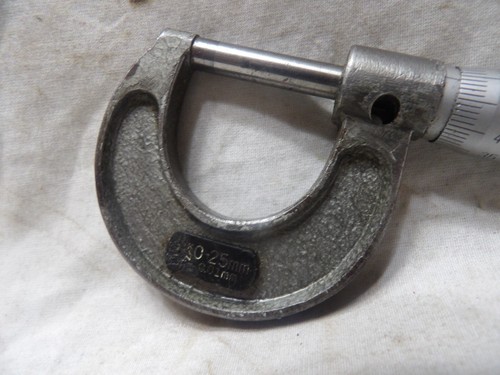 NSK 0-25mm Metric Outside Micrometer (missing lock) - Picture 3 of 6