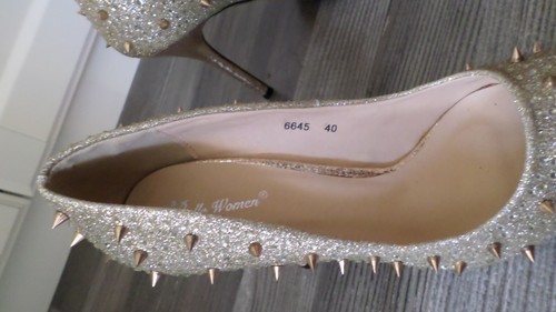 spitze High Heels Gr. 40 mit Nieten, Edelsteinen, 12 cm Absätzen NEU UNGETRAGEN - Bild 15 von 19