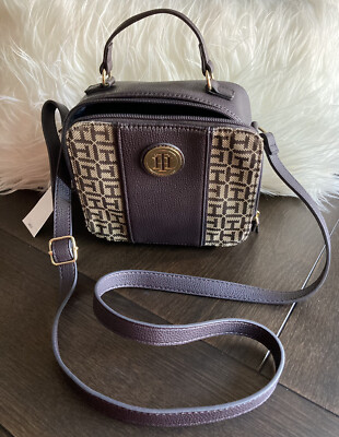 ひろとし様 2点 Tommy HilfigerRoxy II- Satchel-Geometric Jacquard Brand New