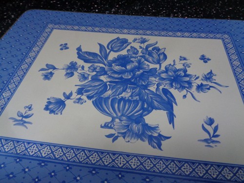 CHURCHILL OUT OF THE BLUE PLACEMATS X 5 - Picture 2 of 2