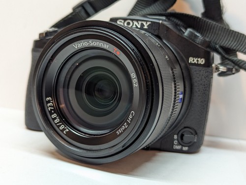 Sony DSC-RX10 Cybershot 20.2 MP Digital Camera with Built-in Telephoto Zoom Lens - Picture 2 of 8