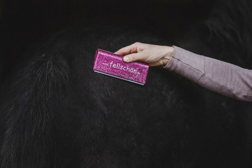 Mit Glitzer durch den Fellwechsel......fellschön® glitzerpink Pferdebürste NEU - Bild 6 von 8