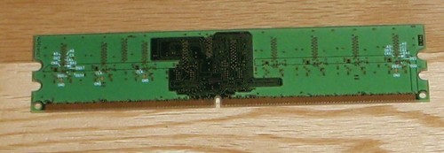 Infineon DDR2 512MB PC2-3200U / HYS64T64000HU-5-A - Bild 2 von 3