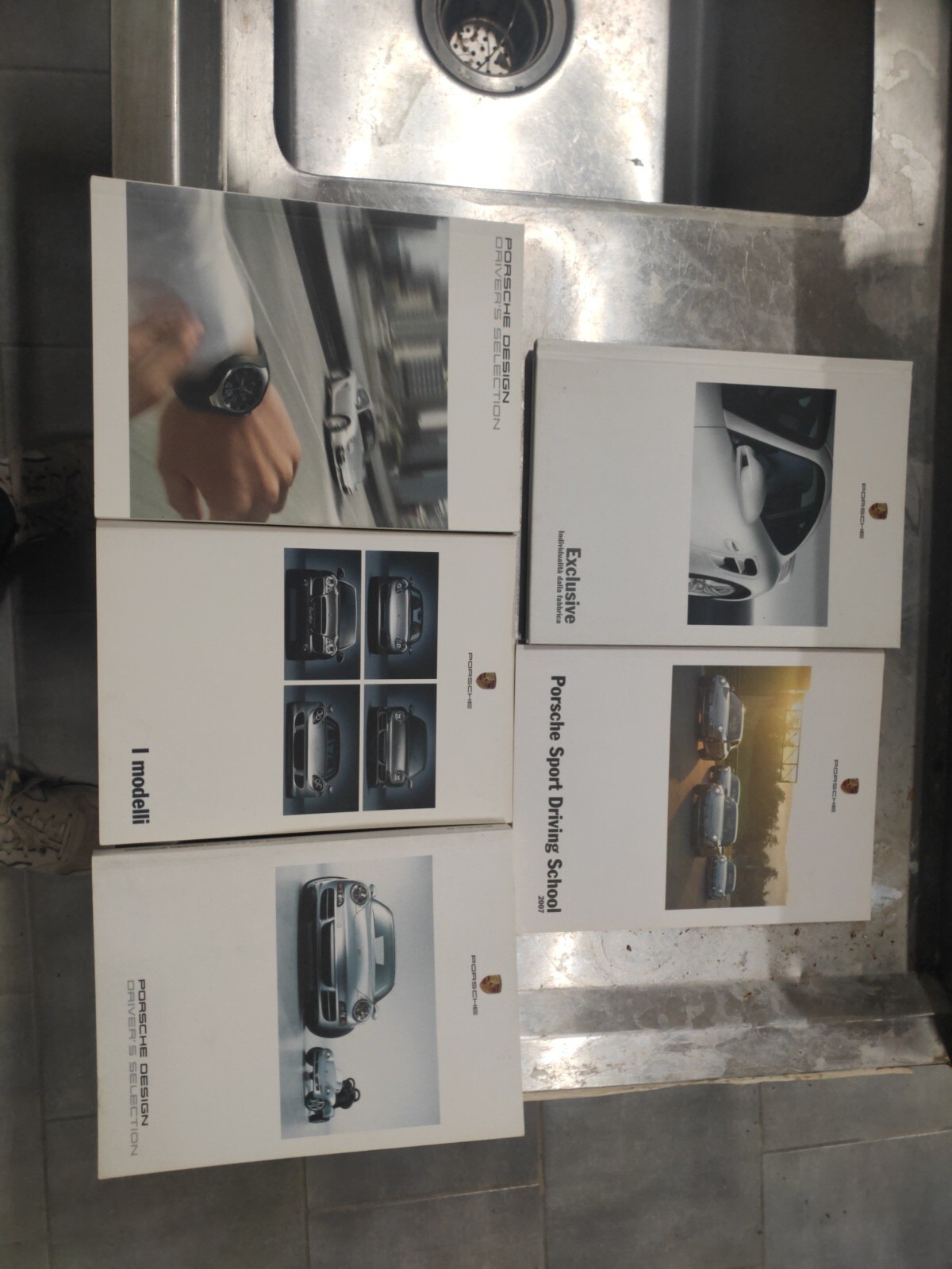 Foto 1 di 6