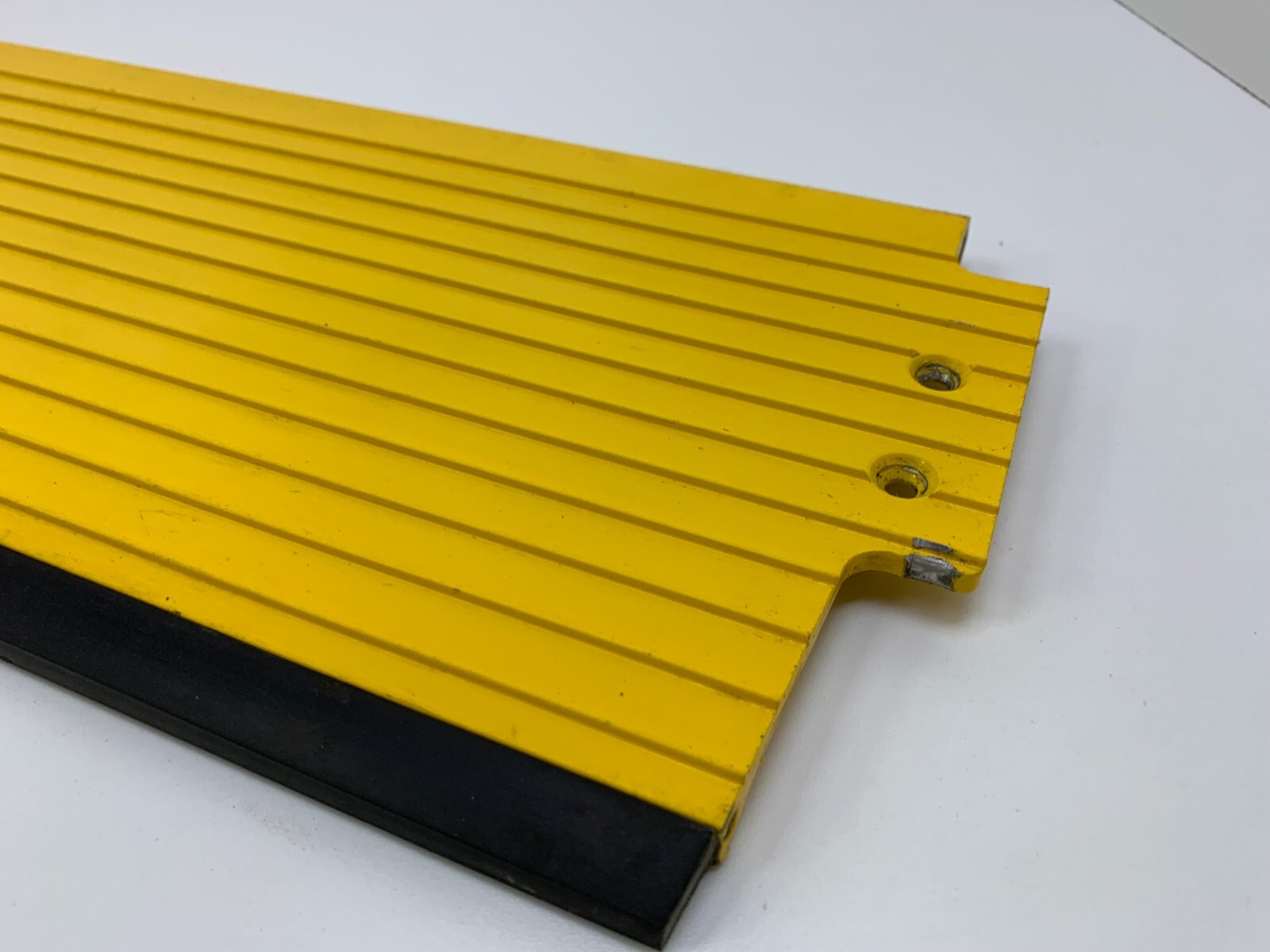 School Bus Wheelchair Lift Ramp Transition Aluminum Yellow 35 x 7.5 ...