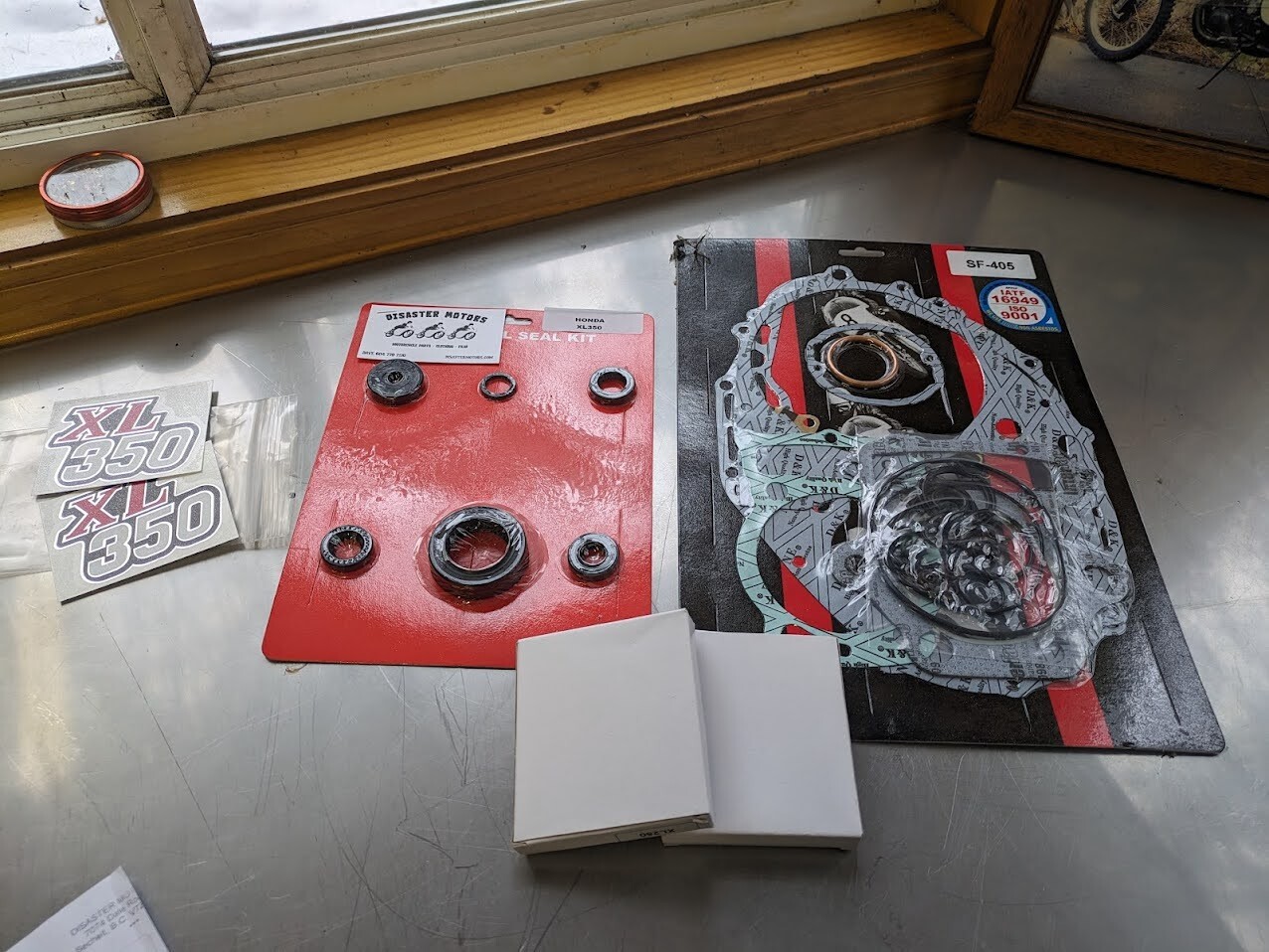 1975 Honda XL 350 Left side cover and complete gasket set with seals