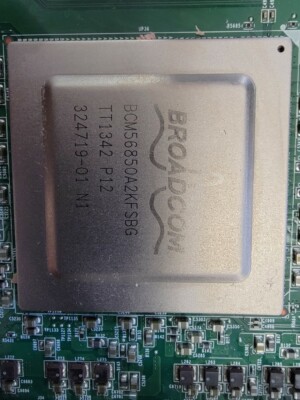 Broadcom BCM56850A2KFSBG Chip still on board for recovery / reuse! 