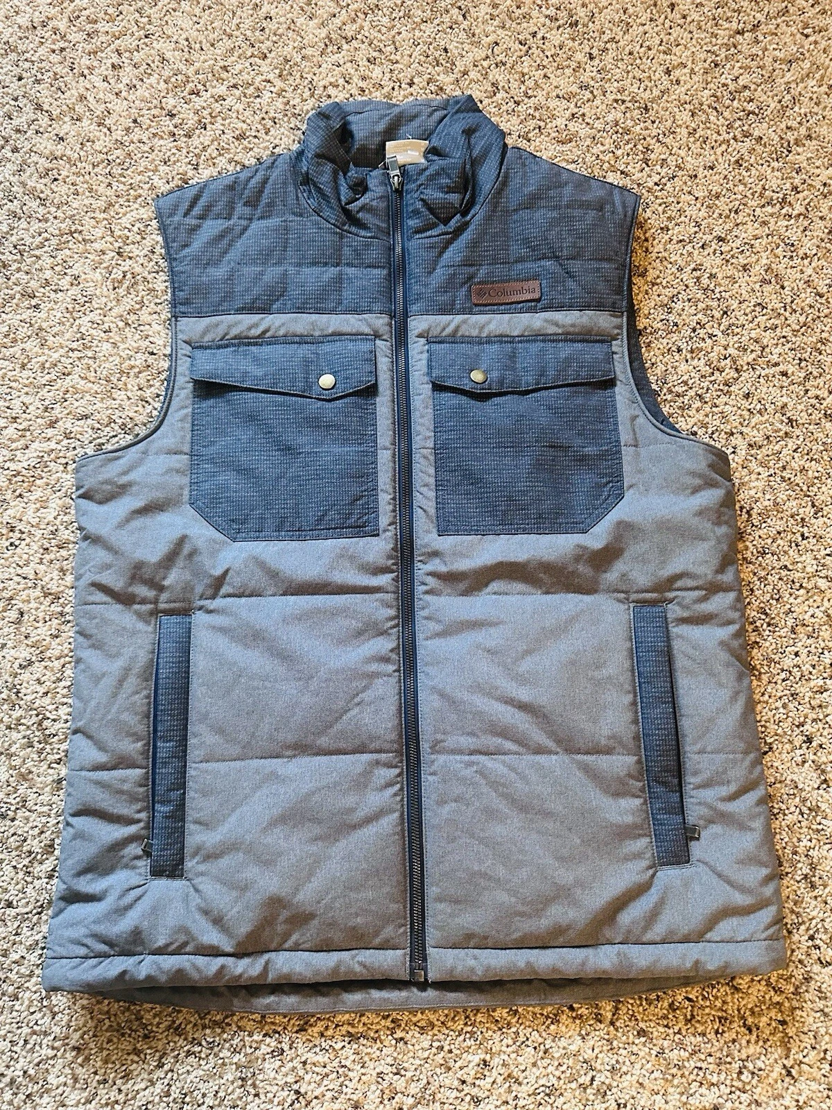 Columbia Vest Men's M Gray Zip Sleeveless Quilted Pockets Barley Use