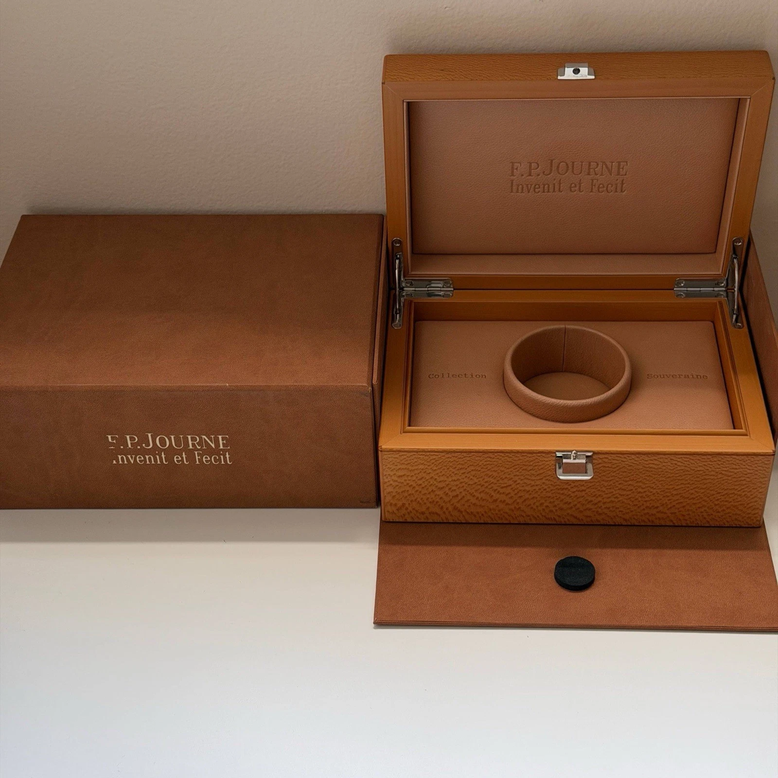 FP Journe — Authentic F.P. FP Journe Collection Souveraine Watch Wooden Leather Storage Box