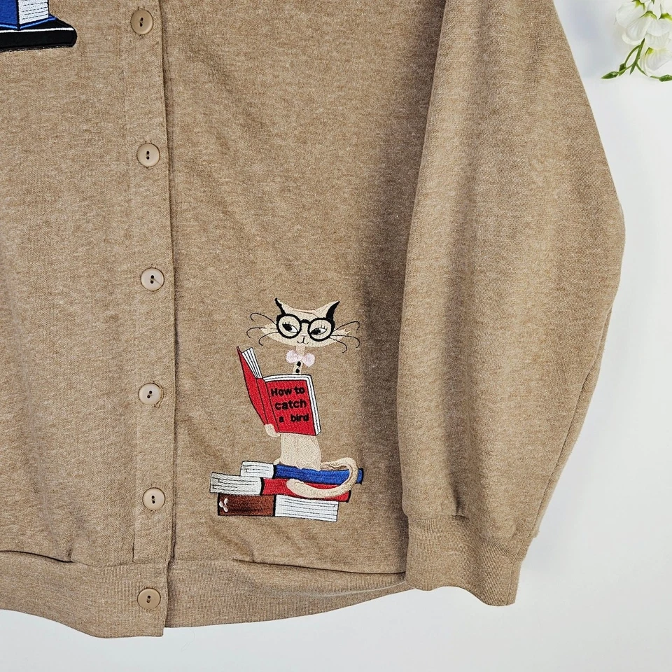 Cárdigan suéter vintage Bon Worth libro de gatos bordado grande abuela bibliotecaria  Foto 3 de 4