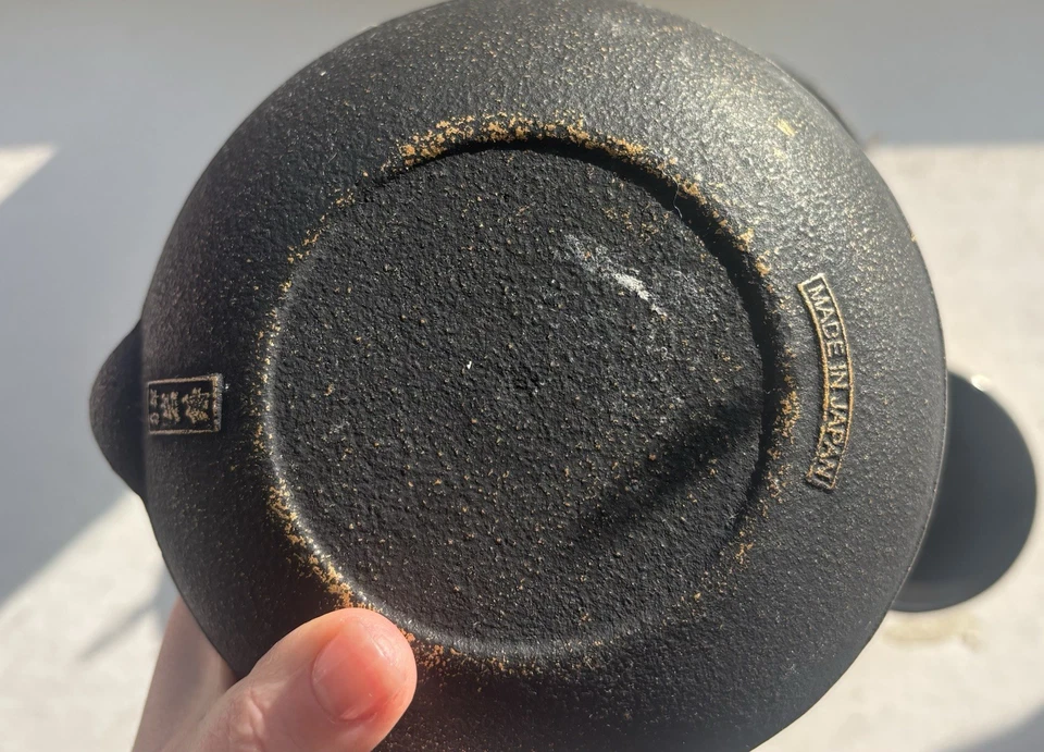 Tetera de hierro fundido pez koi negro con calentador y tazas de té (teavana) juego de 2 Foto 4 de 4