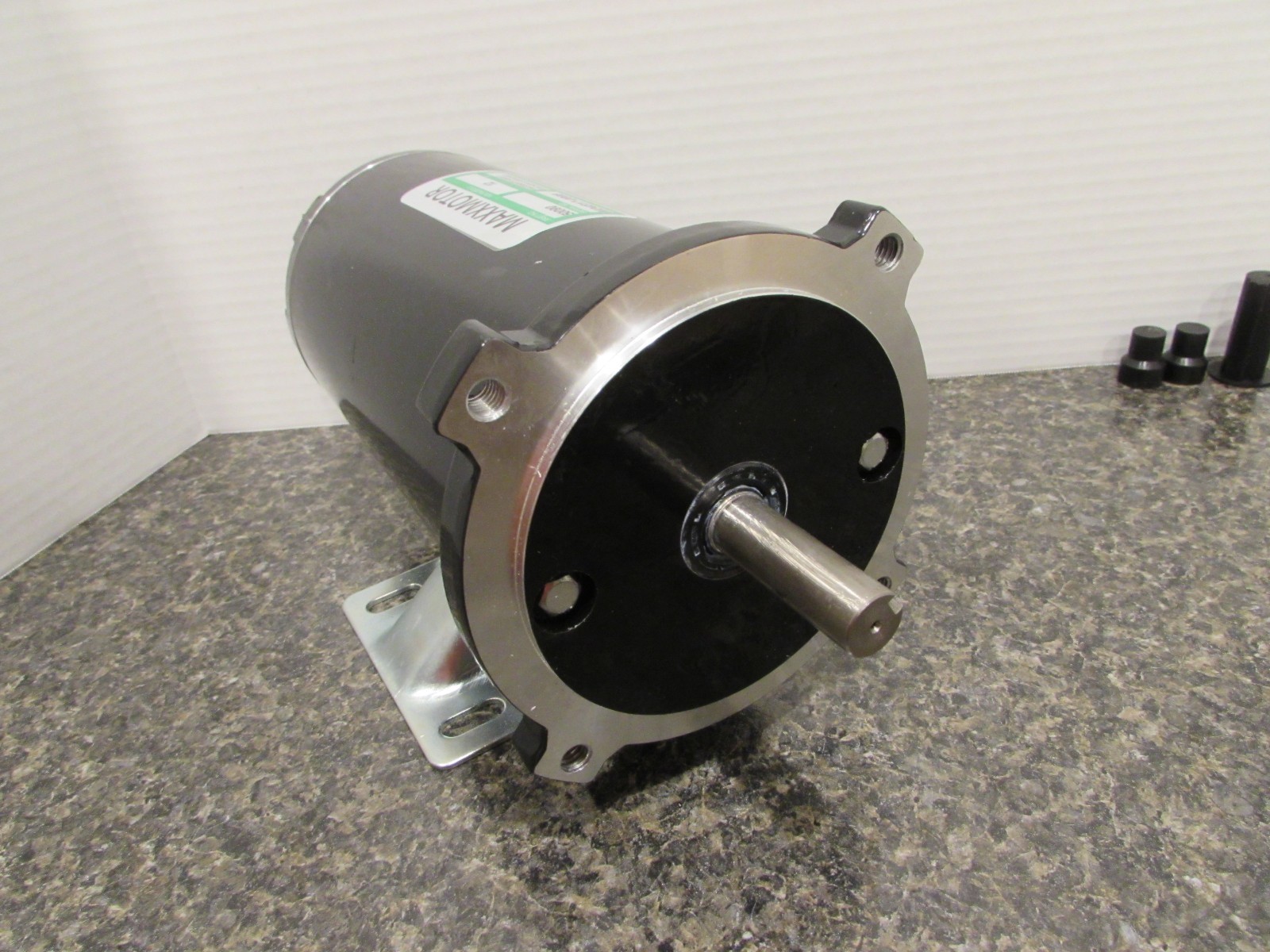 ELECTRIC AUGER MOTOR SNOWEX SNOWEX SALT SPREADER D5522 SP7555 SP9500