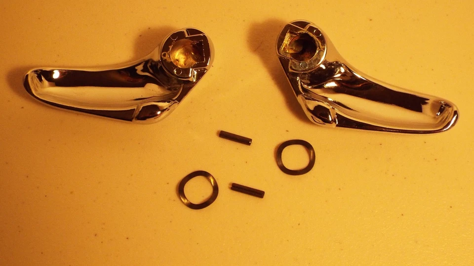 Chevrolet GMC 1955 1956 1957 1958 1959 camioneta nueva ventilación ventana manija cerraduras con pasadores Foto 2 de 2