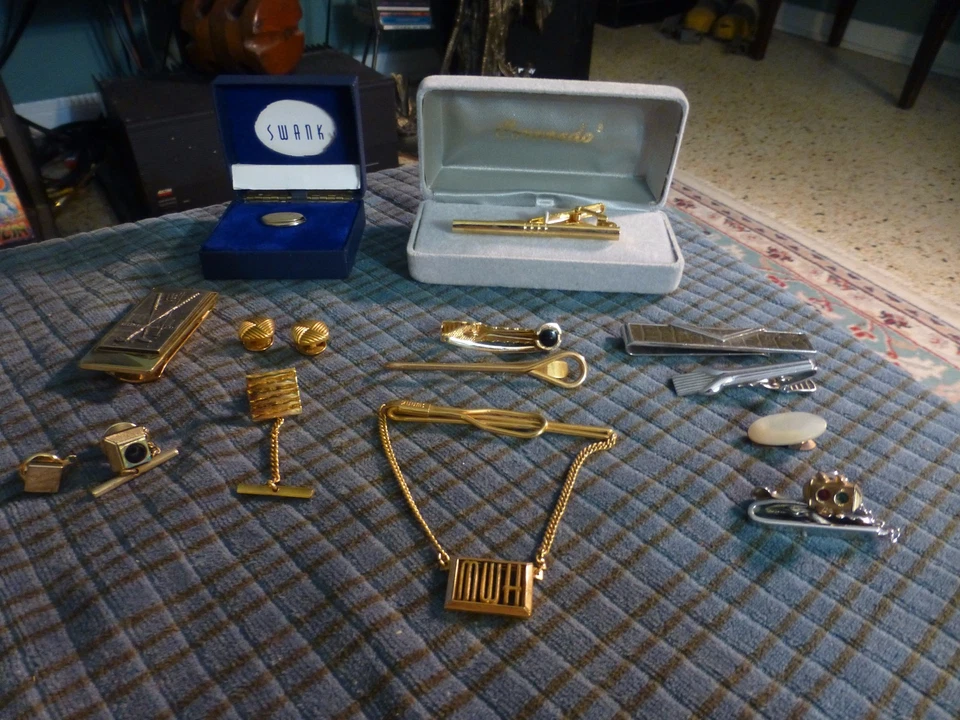 Vintage SWANK ANSON ECT Silver & Gold Tone Tie Tack & Clip Lot Of 14 Pieces VG ! - Image 2 of 4