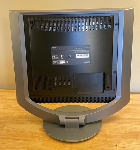 Sony SDM-HS74P 1280x1024 17" LCD Monitor Tested and Works VGA DVI Input  - Picture 2 of 12