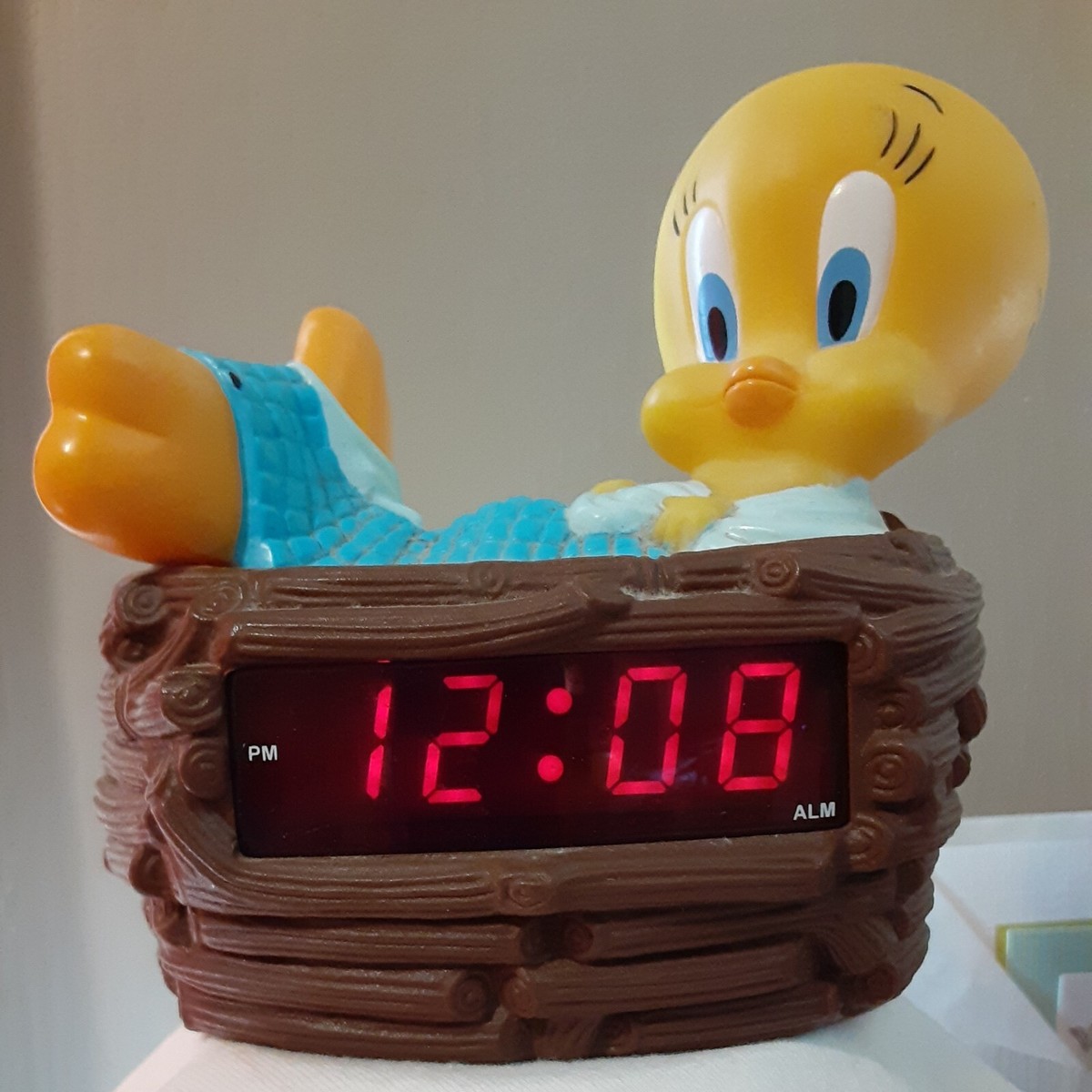 Vintage 1996 Tweety Bird In Bathtub Electric Alarm Clock Warner