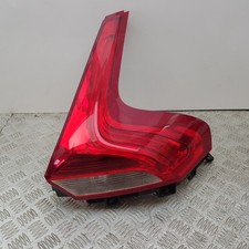 VOLVO V40 TAIL LIGHT REAR RIGHT DRIVER SIDE 31395845
