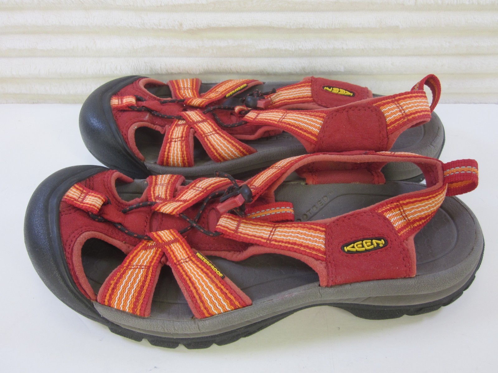 Scarpe da donna Keen 7 US Newport Hydro sandalo H2 All Terrain Water