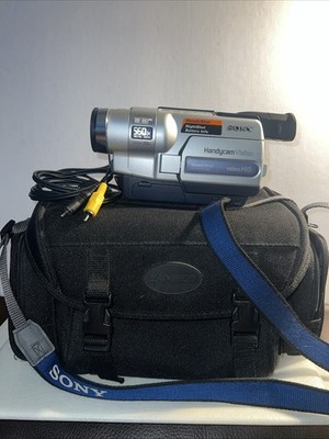 Sony Handycam Vision CCD-TRV318 560x Digital Zoom 2.5'' LCD Hi8 Video Camcorder