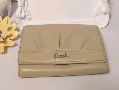 Coach Vintage Soho Yellow/Tan Color Leather Medium Button Flap