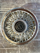 One 1984-1993 Ford Mustang Capri 829e 14 Wire Hubcap Wheel Cover Es3z1130d